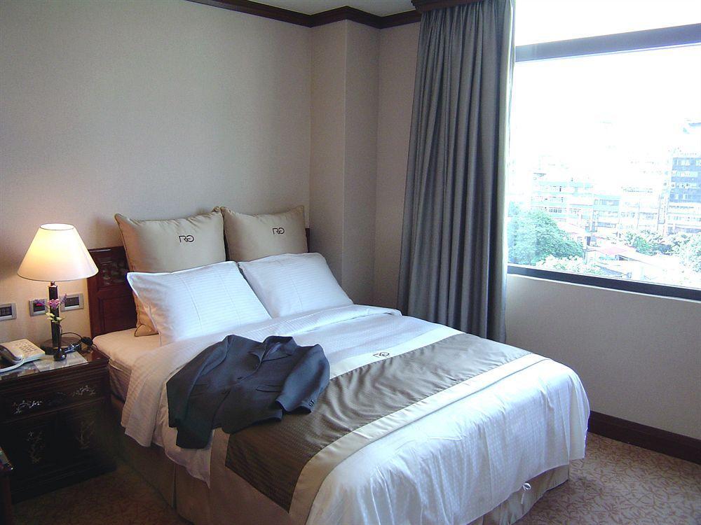 Rich Garden Hotel Тайпей Екстериор снимка
