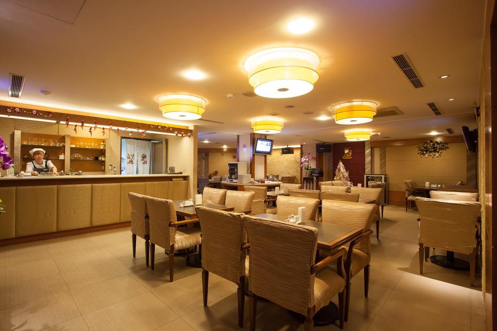 Rich Garden Hotel Тайпей Екстериор снимка