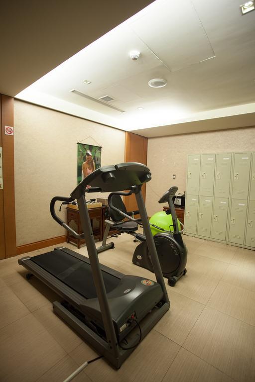 Rich Garden Hotel Тайпей Екстериор снимка
