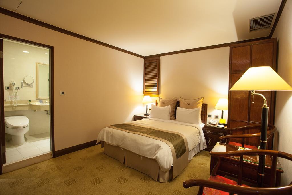 Rich Garden Hotel Тайпей Екстериор снимка