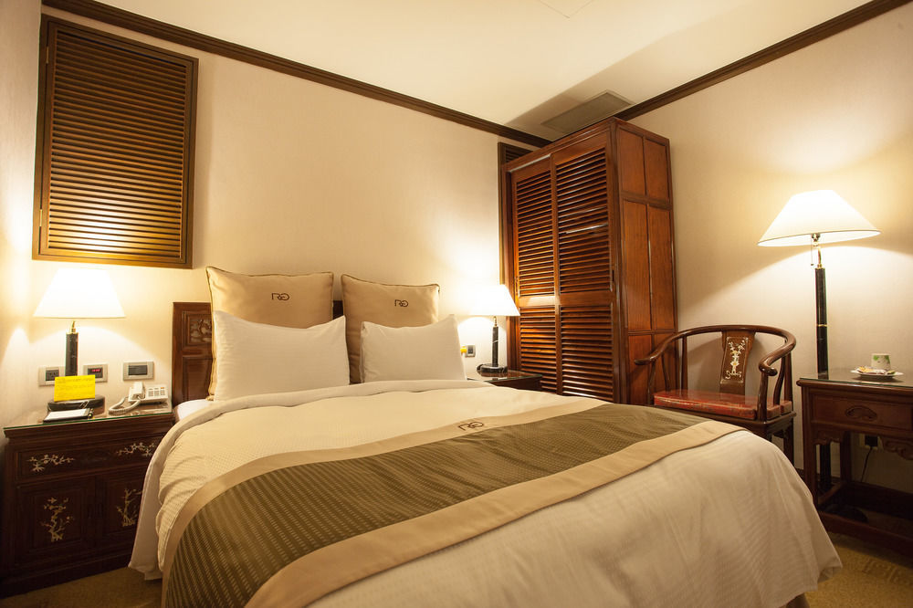 Rich Garden Hotel Тайпей Екстериор снимка