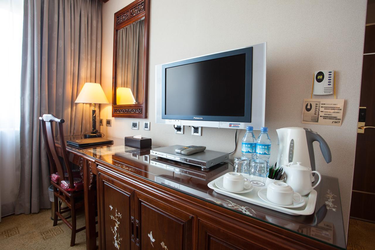 Rich Garden Hotel Тайпей Екстериор снимка