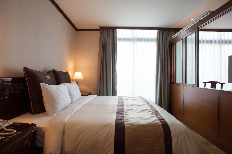 Rich Garden Hotel Тайпей Екстериор снимка