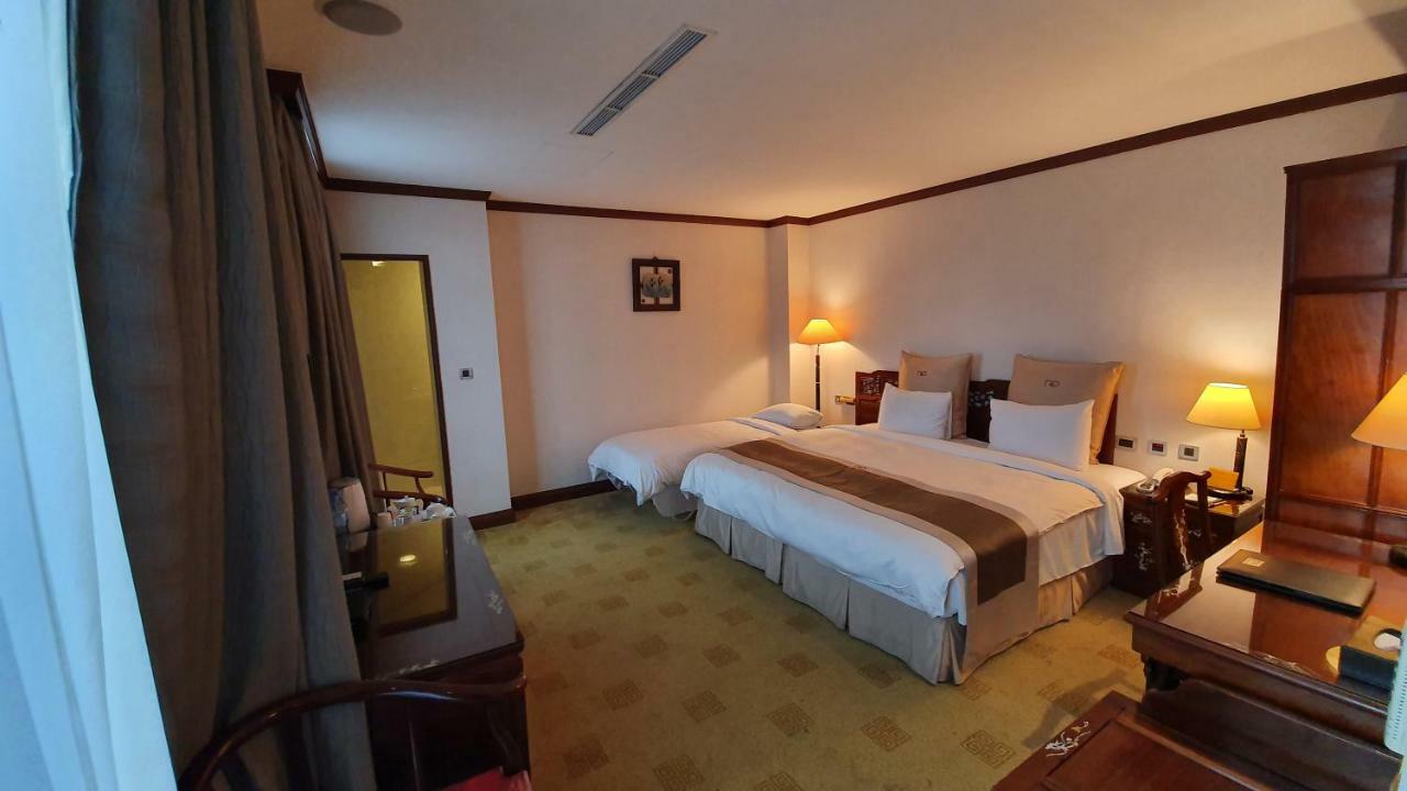 Rich Garden Hotel Тайпей Екстериор снимка