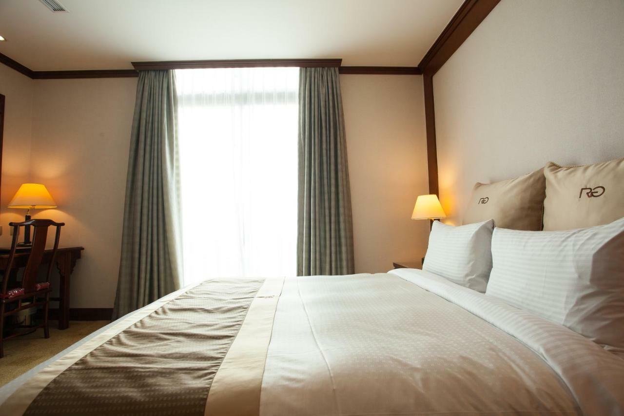 Rich Garden Hotel Тайпей Екстериор снимка